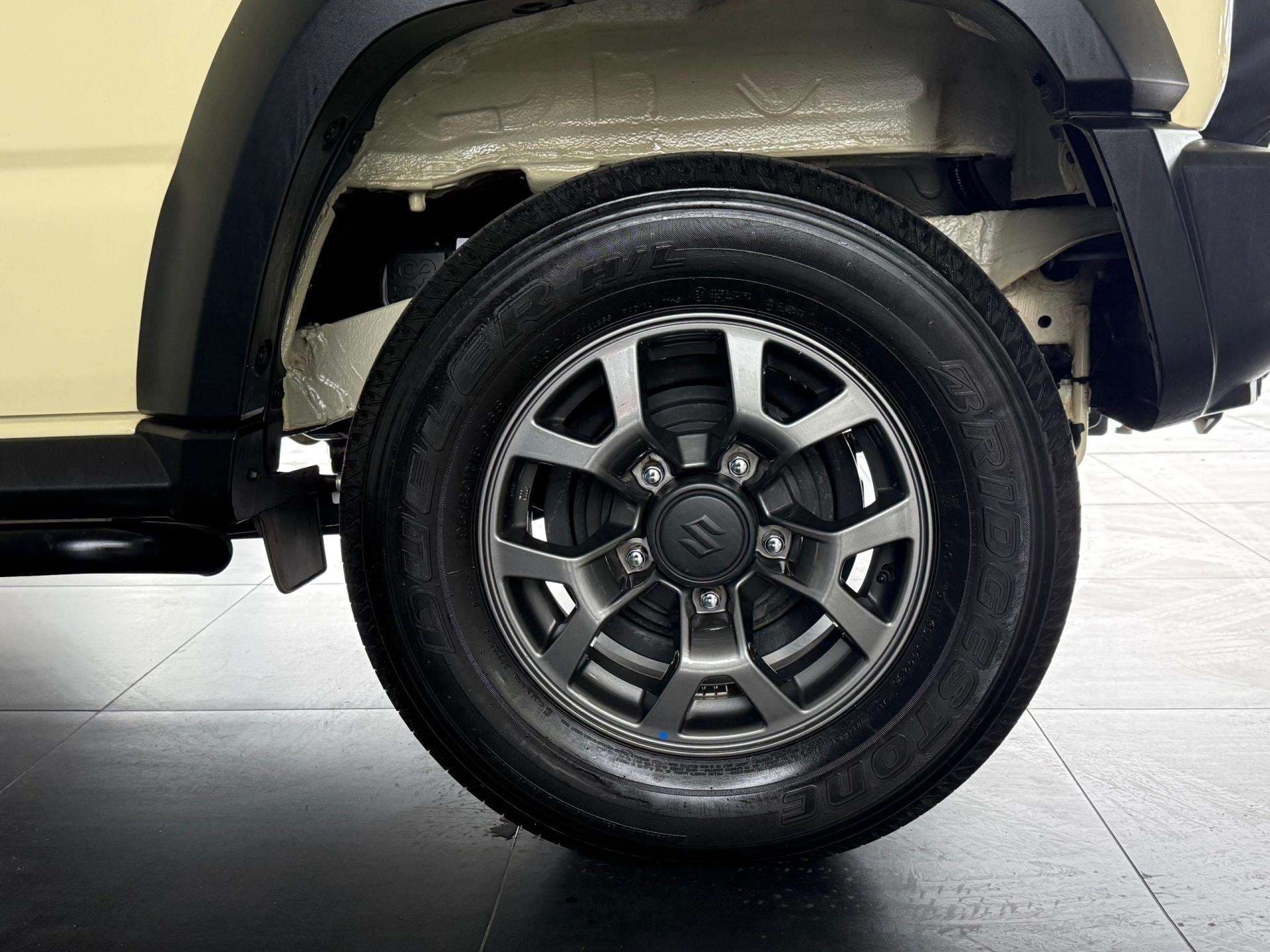 2024 Suzuki Jimny, image 9 of 16
