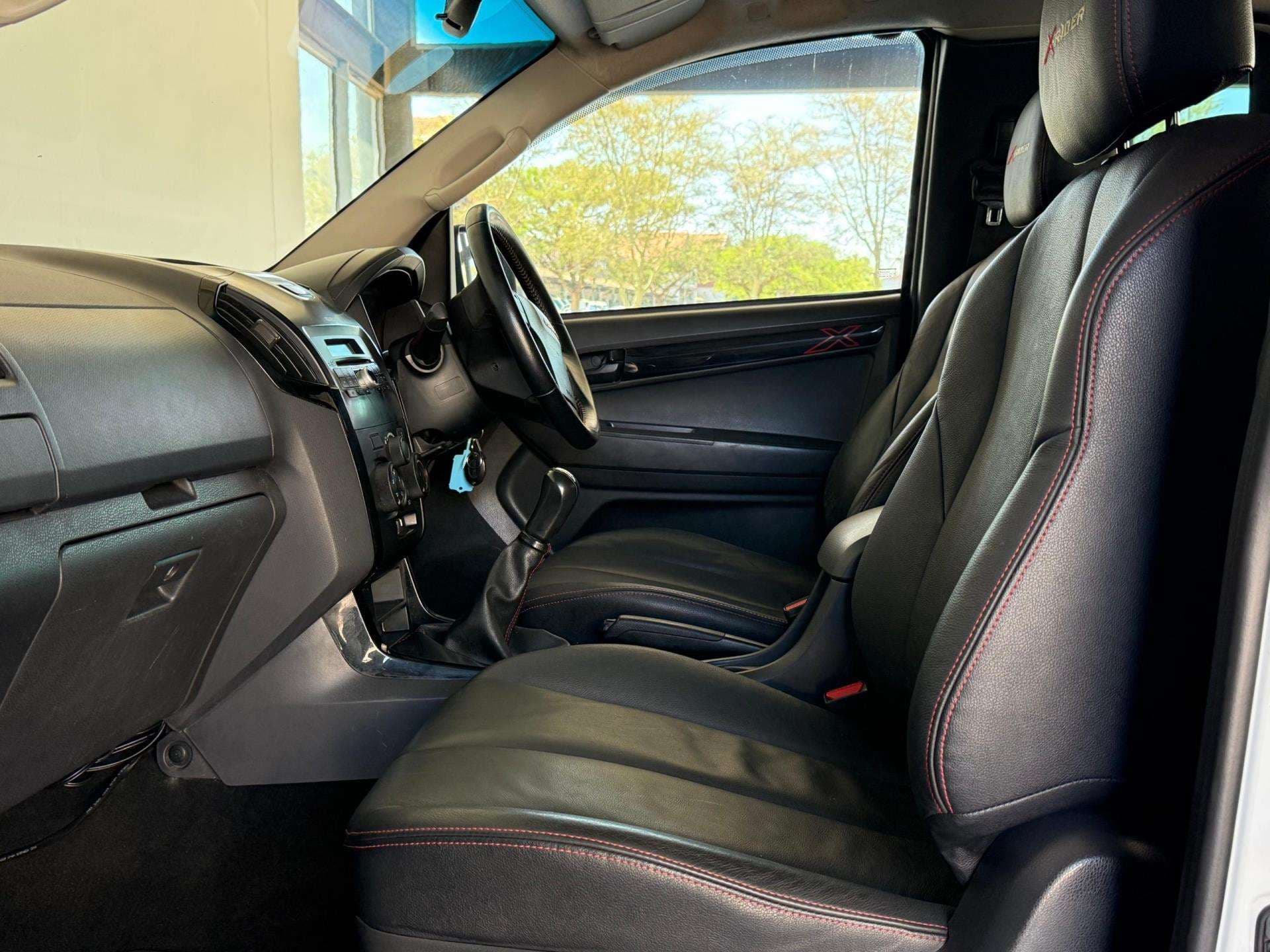 2020 Isuzu D-max, image 15 of 16