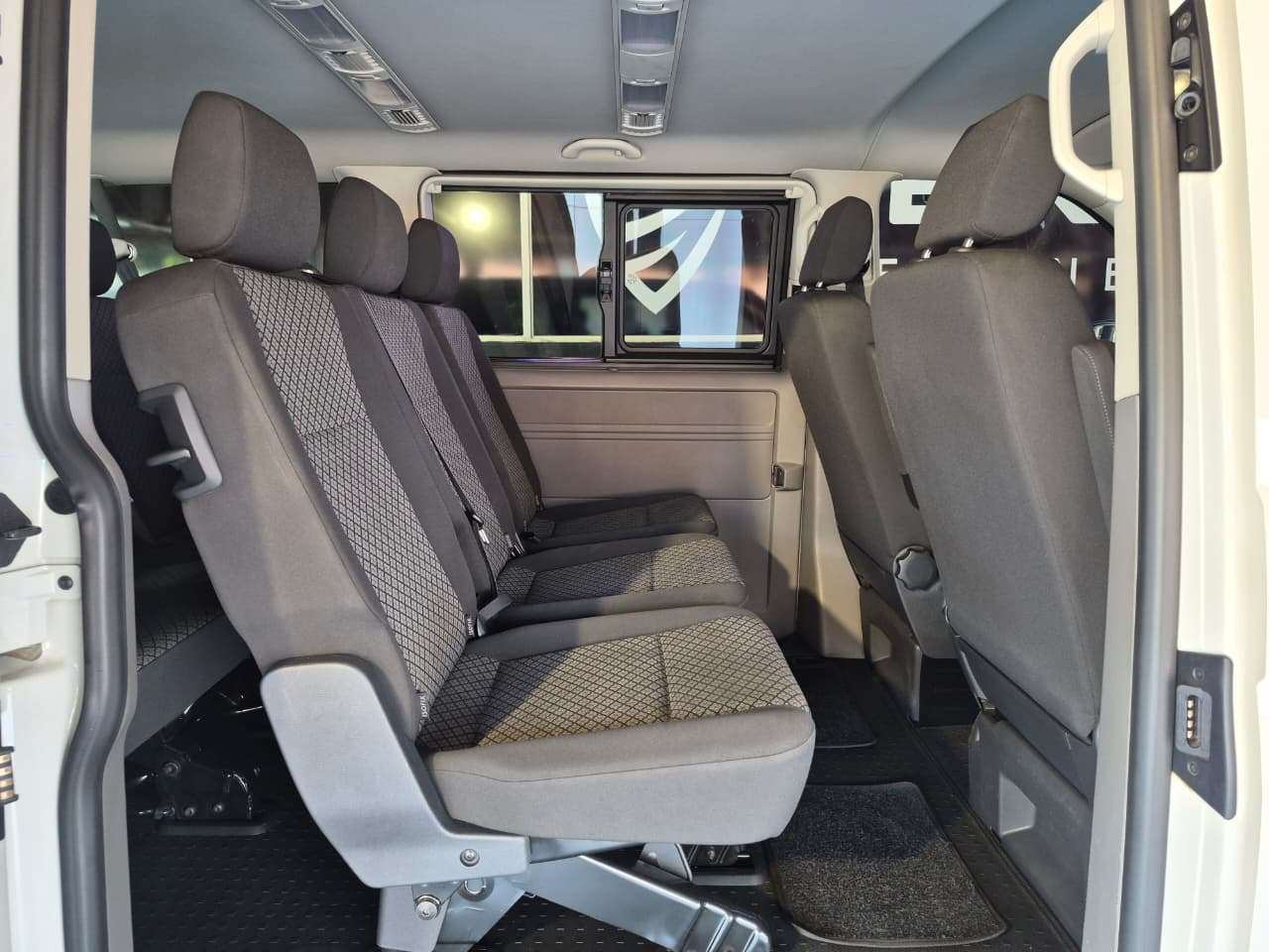 2022 Volkswagen Kombi T6.1, image 15 of 16