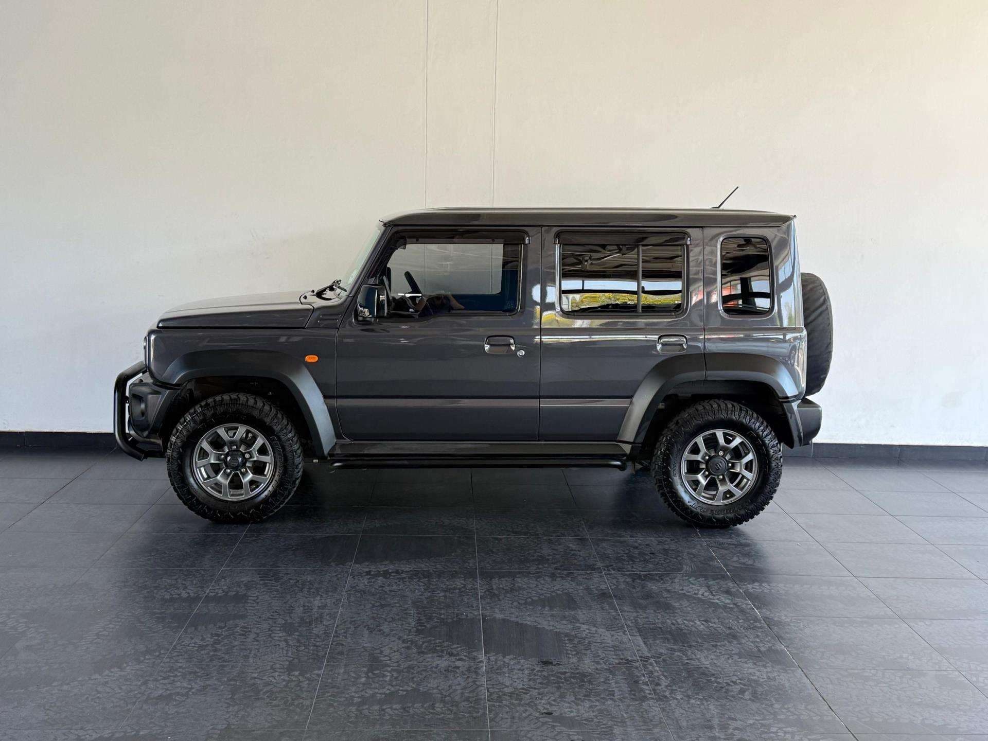 2025 Suzuki Jimny, image 5 of 16