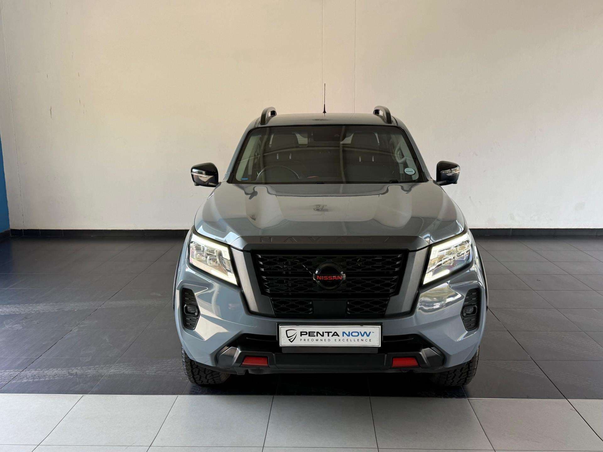 2023 Nissan Navara, image 2 of 16
