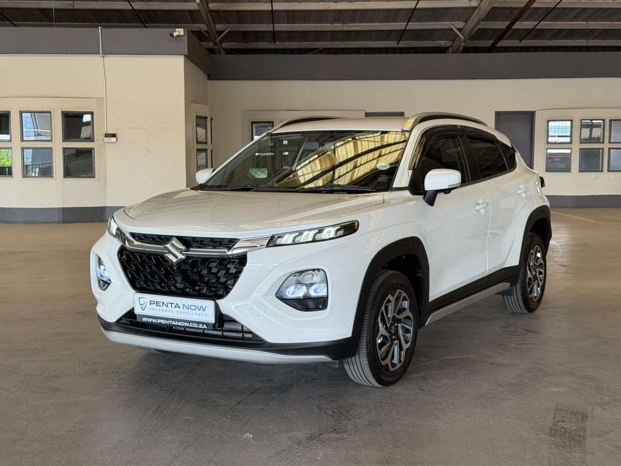 2025 Suzuki Fronx, image 1 of 16
