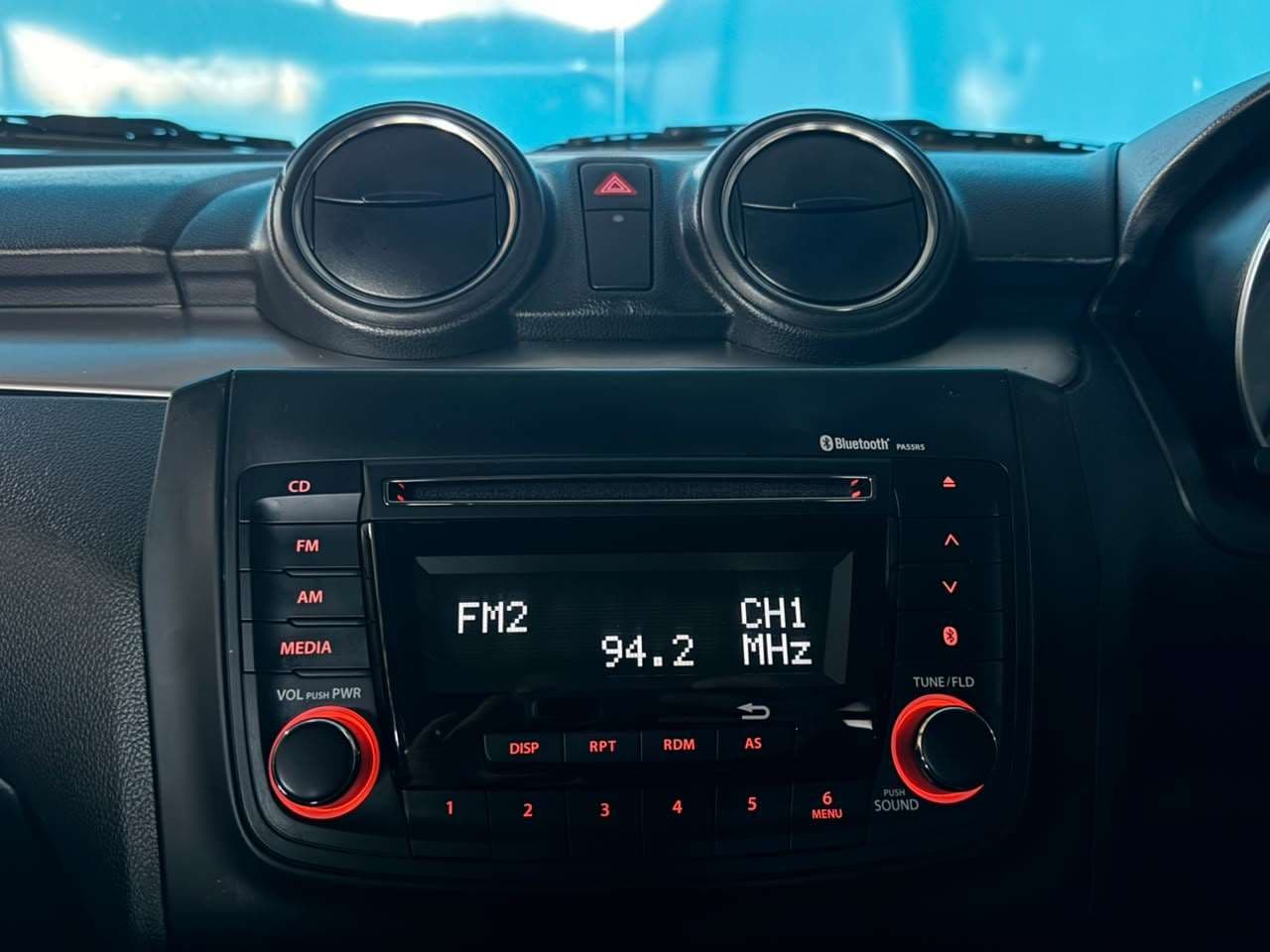 2024 Suzuki Swift, image 11 of 16