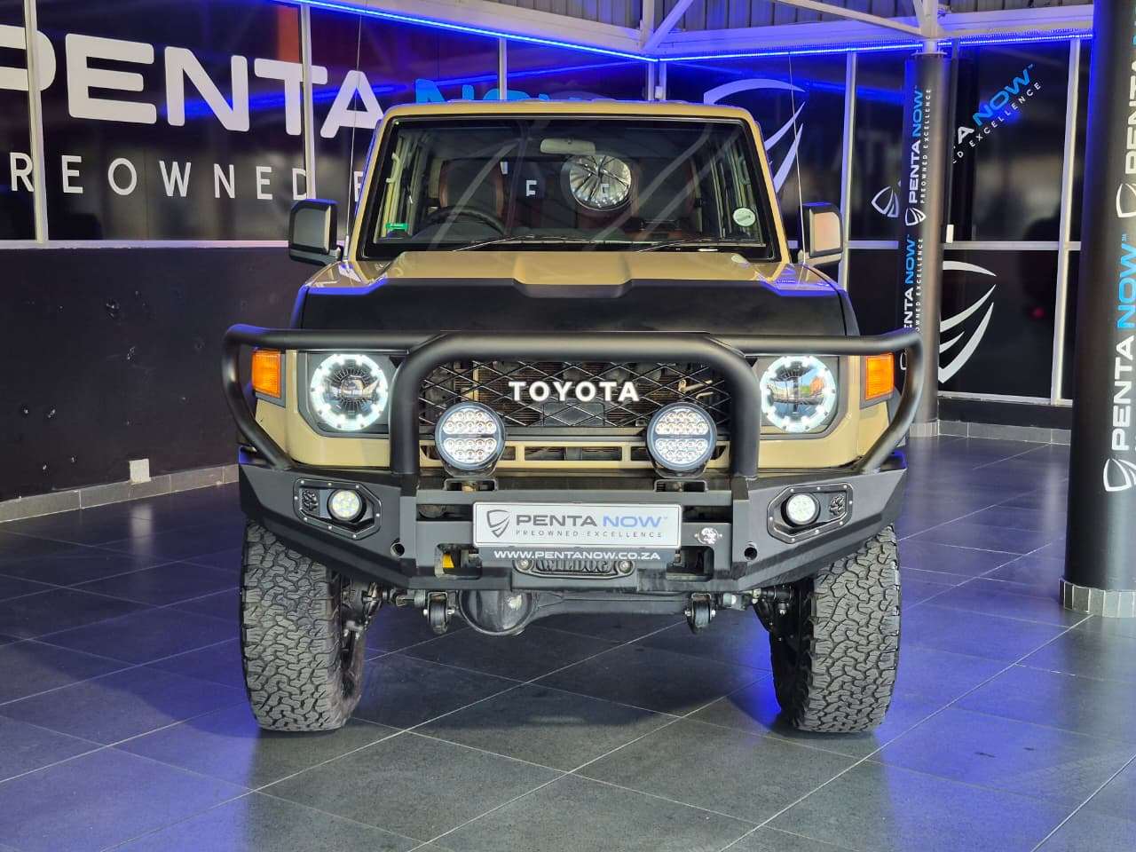 2025 Toyota Landcruiser, image 2 of 16