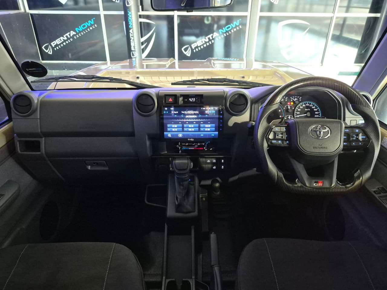 2025 Toyota Land Cruiser, image 9 of 16