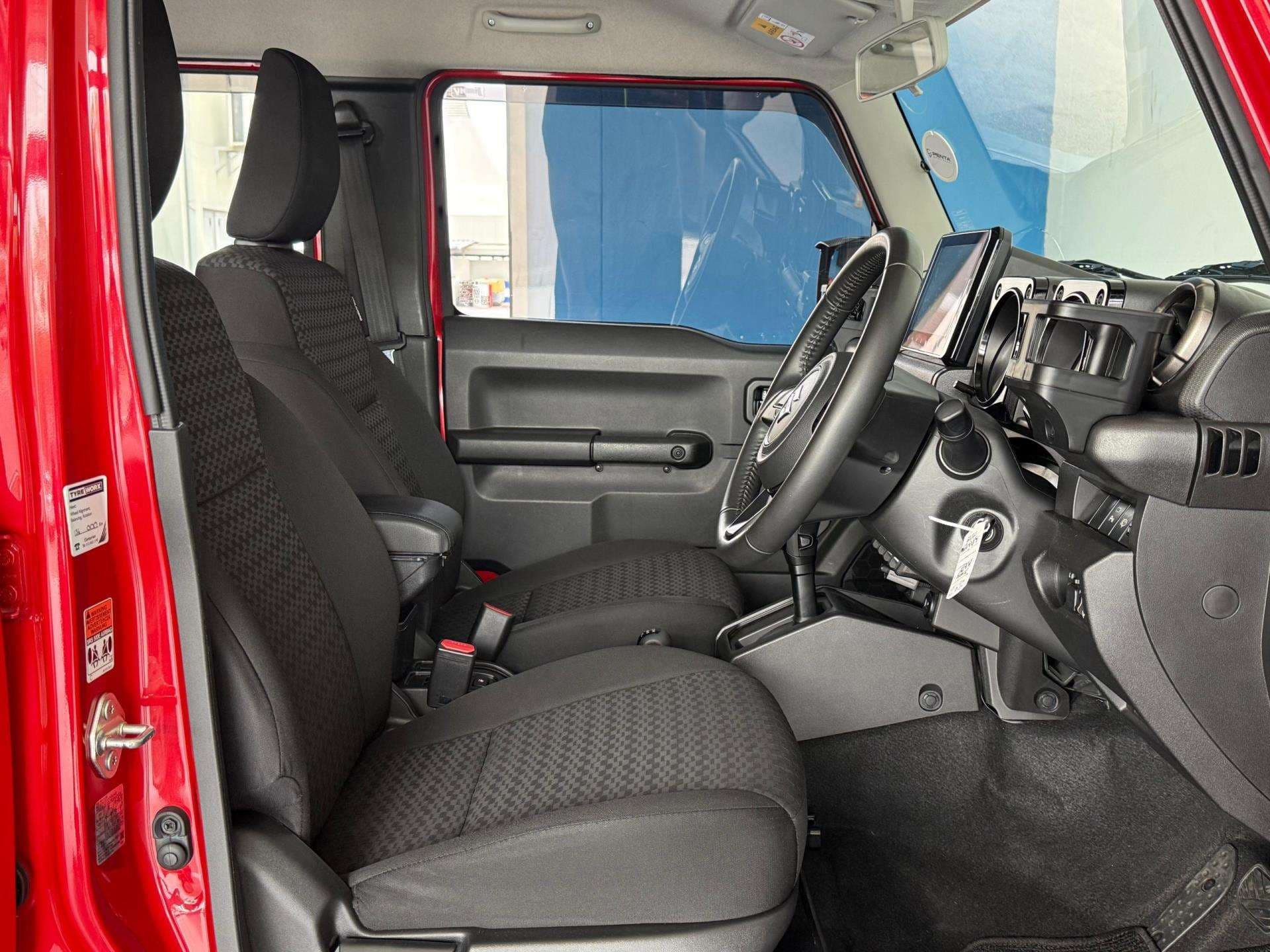 2024 Suzuki Jimny, image 13 of 16