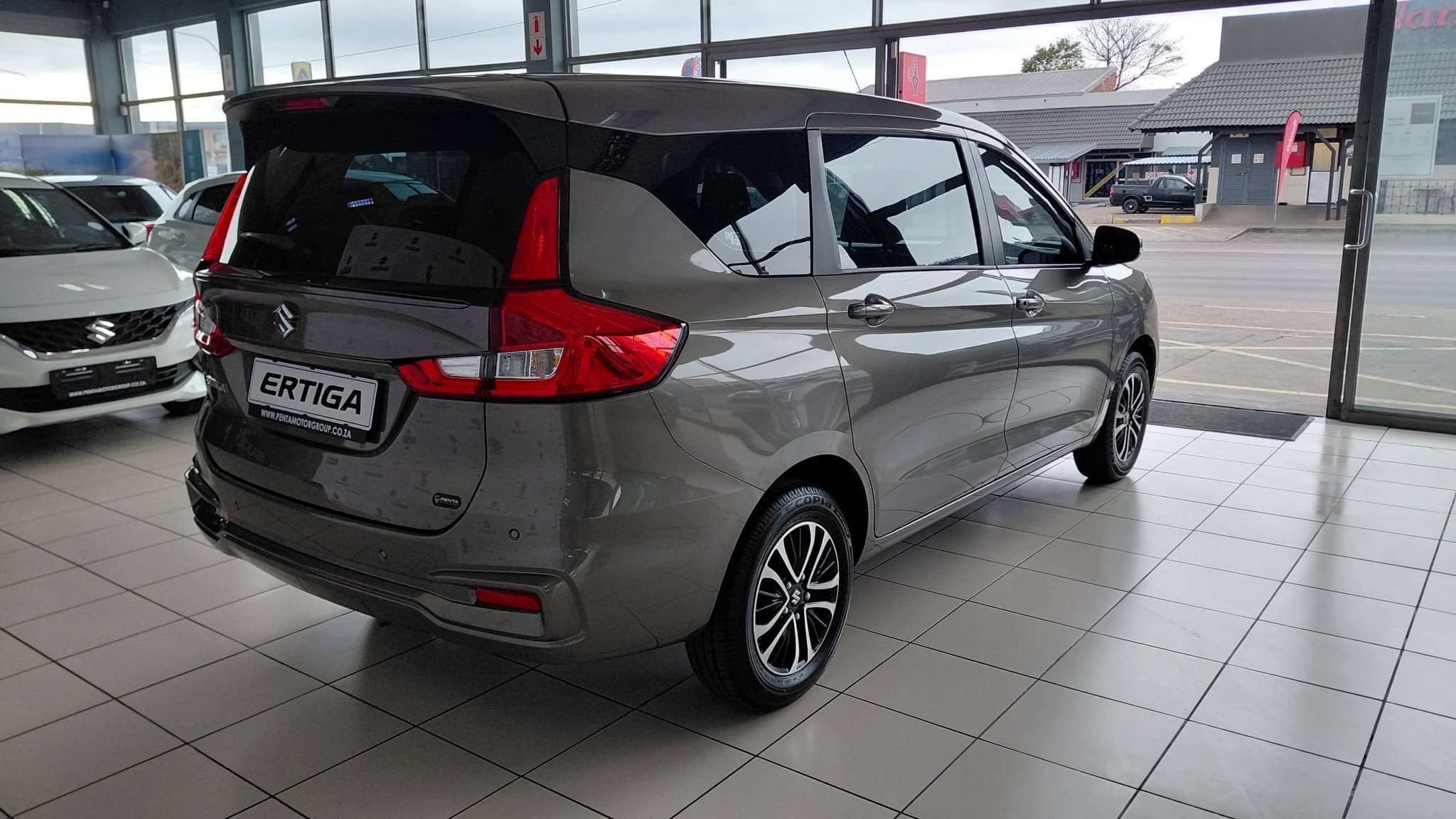 2026 Suzuki Ertiga, image 3 of 8