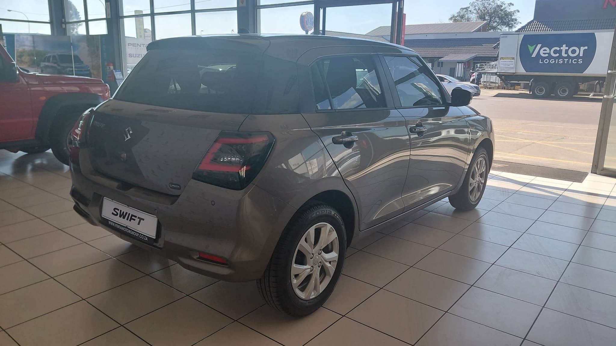 2026 Suzuki Swift, image 3 of 8