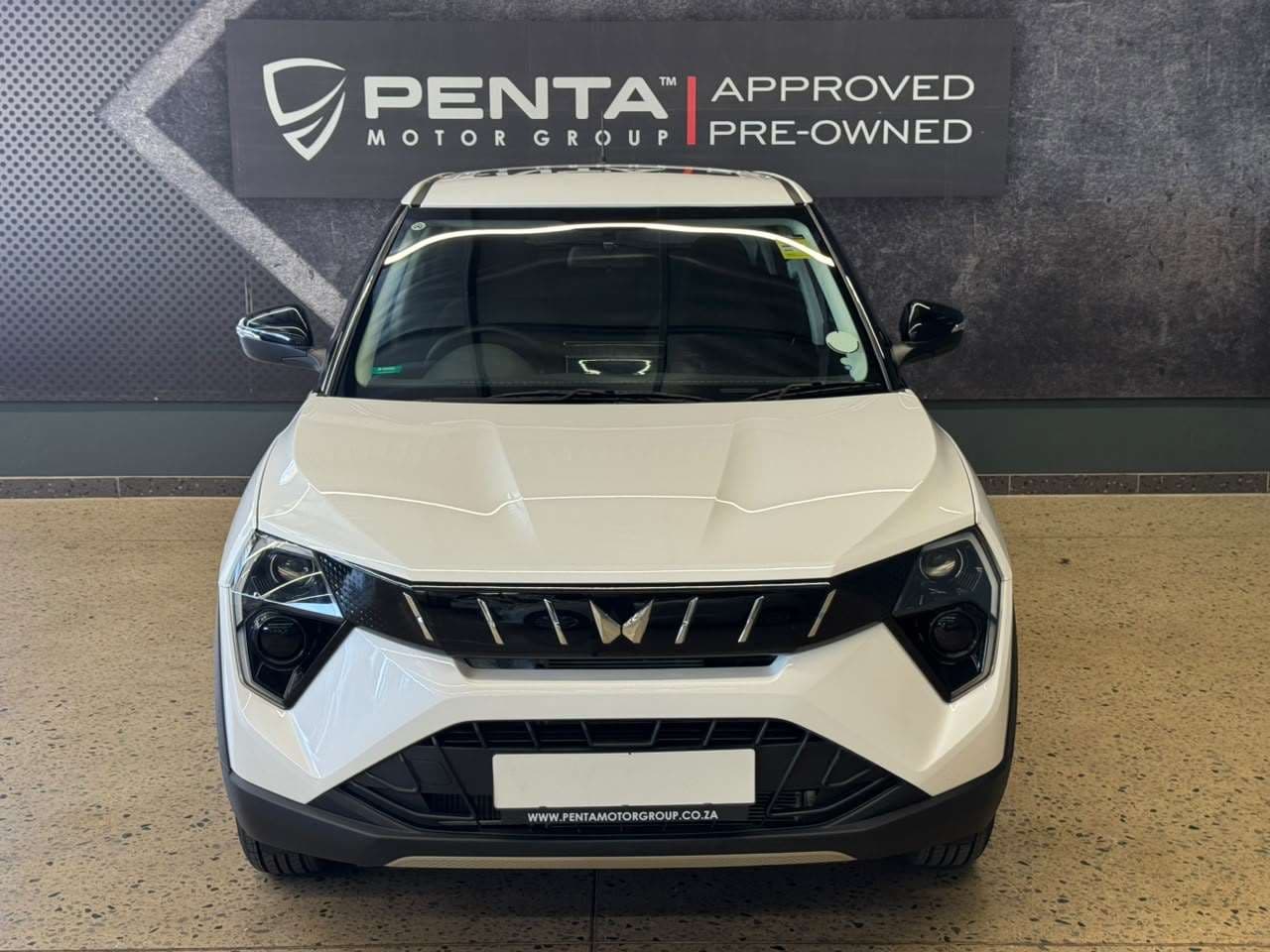 2026 Mahindra Xuv3x0, image 7 of 16