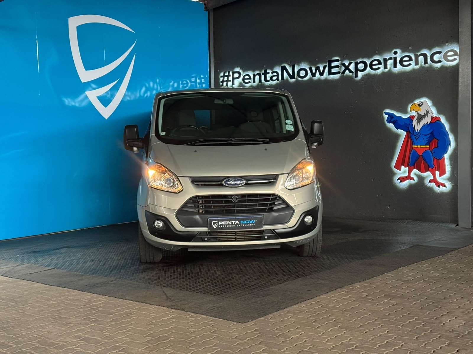 2018 Ford Tourneo Custom, image 2 of 16