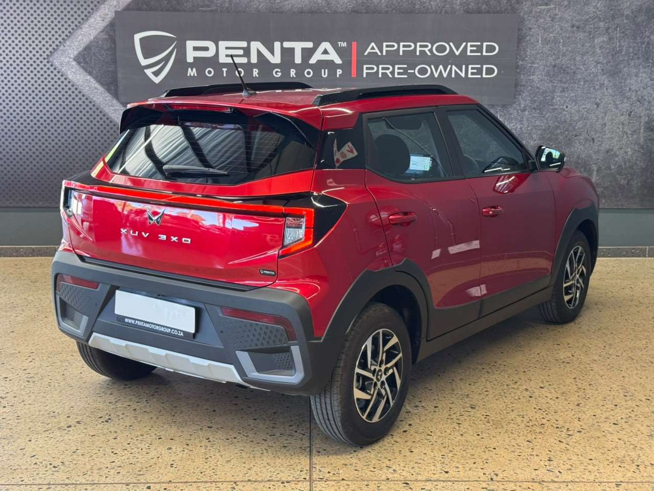 2024 Mahindra Xuv3xo, image 3 of 16