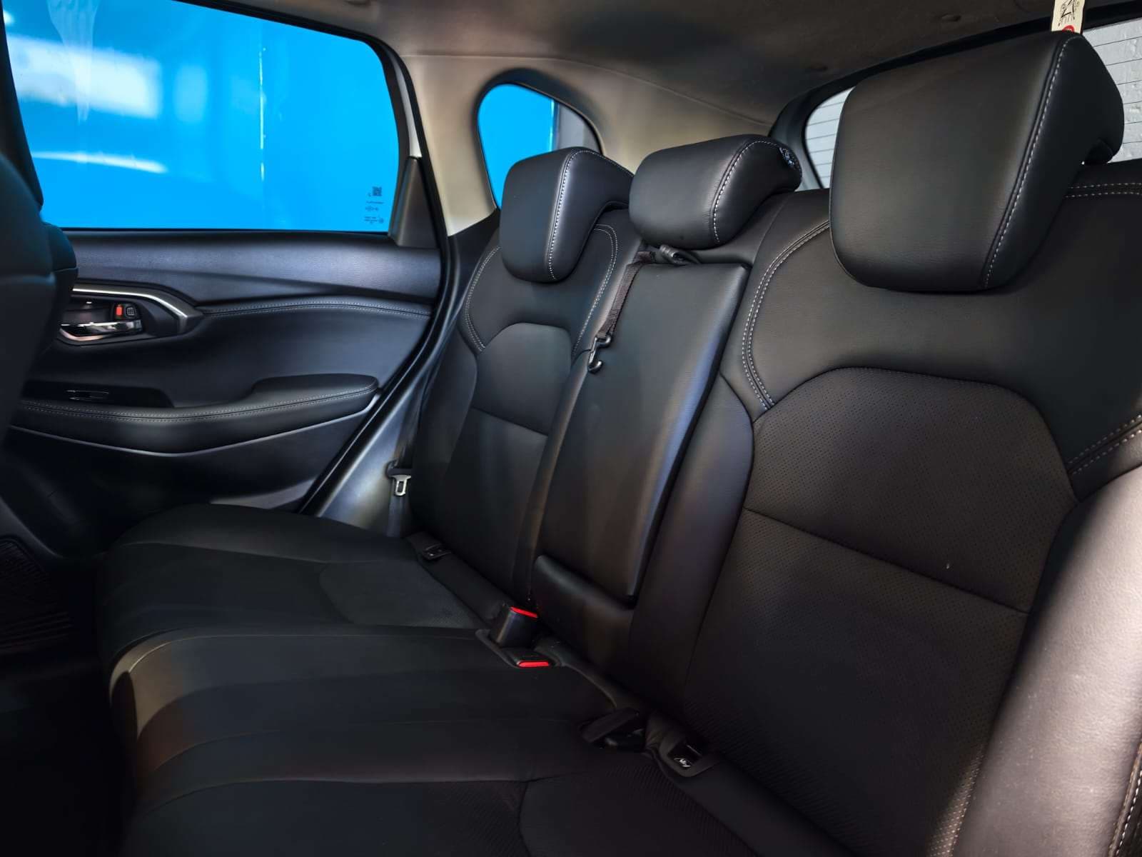 2025 Suzuki Grand, image 8 of 14
