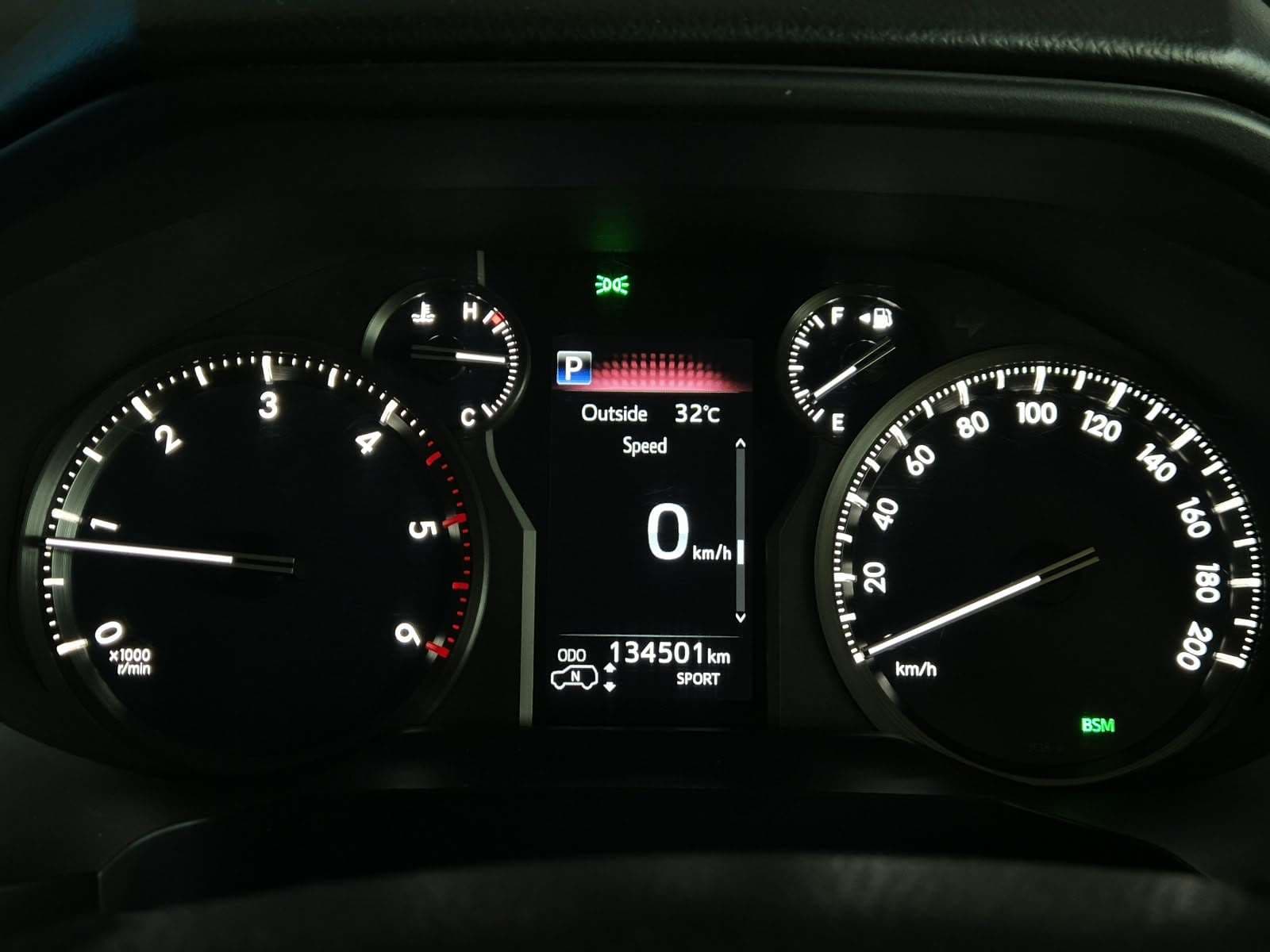 2018 Toyota Prado, image 6 of 16