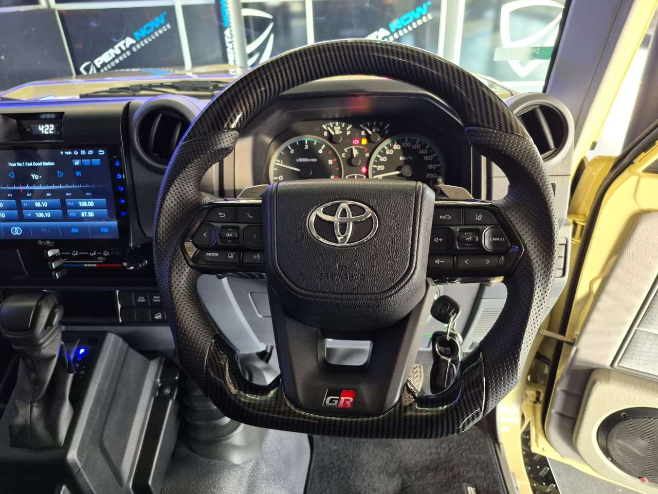2025 Toyota Land Cruiser, image 10 of 16