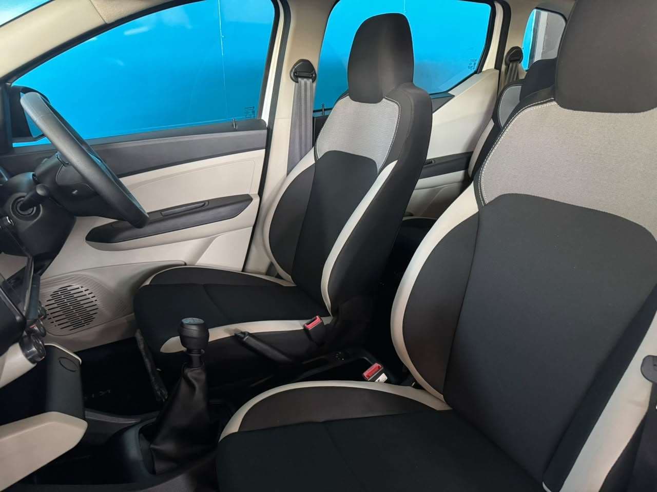 2026 Renault Triber, image 9 of 16