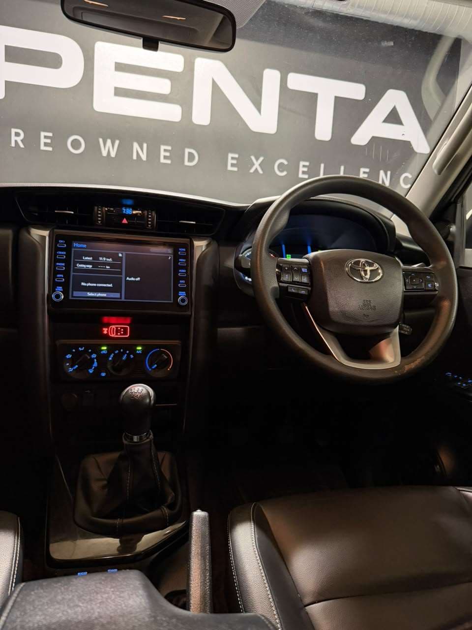 2021 Toyota Fortuner, image 16 of 16