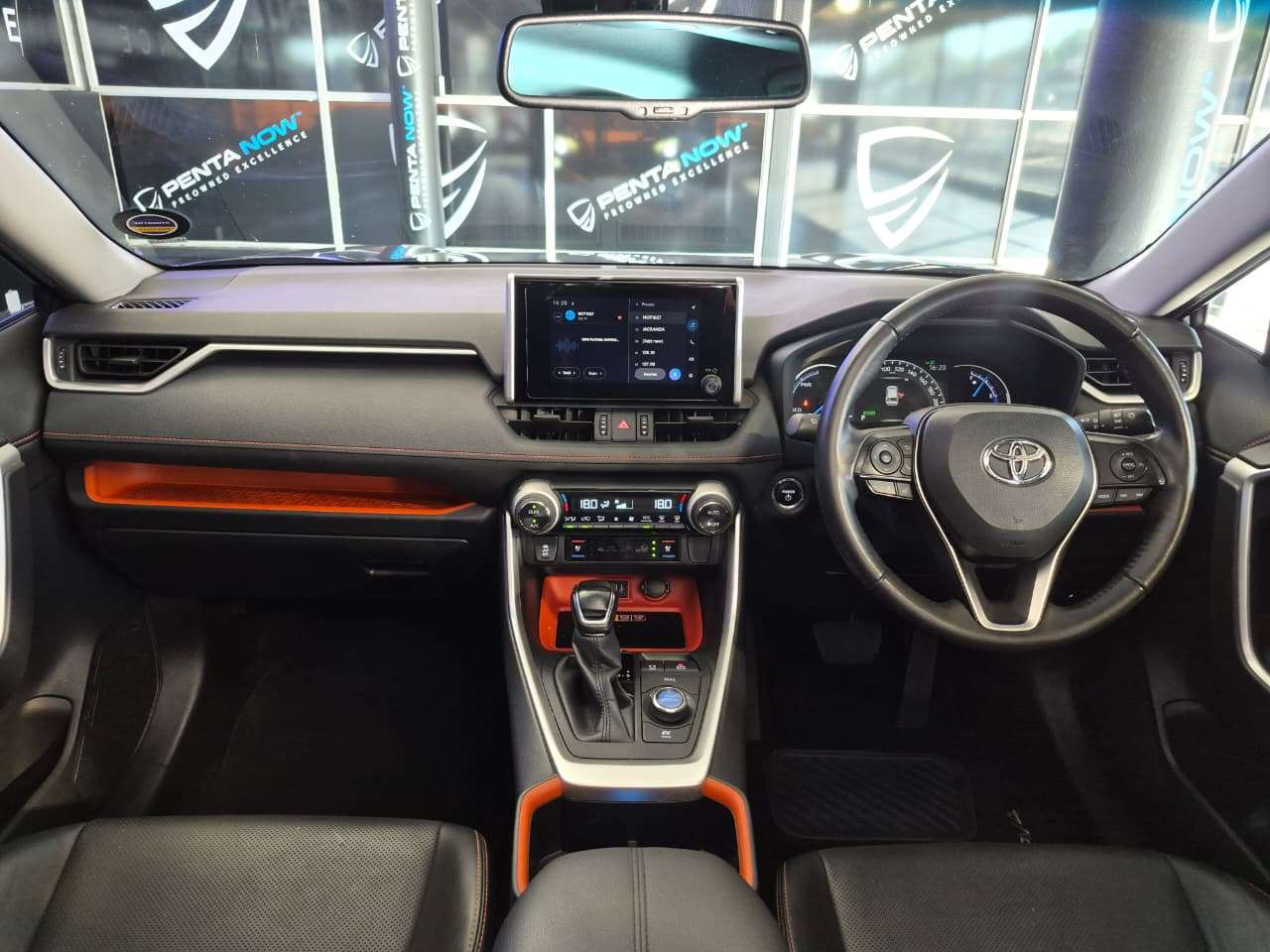 2023 Toyota Rav 4, image 7 of 16