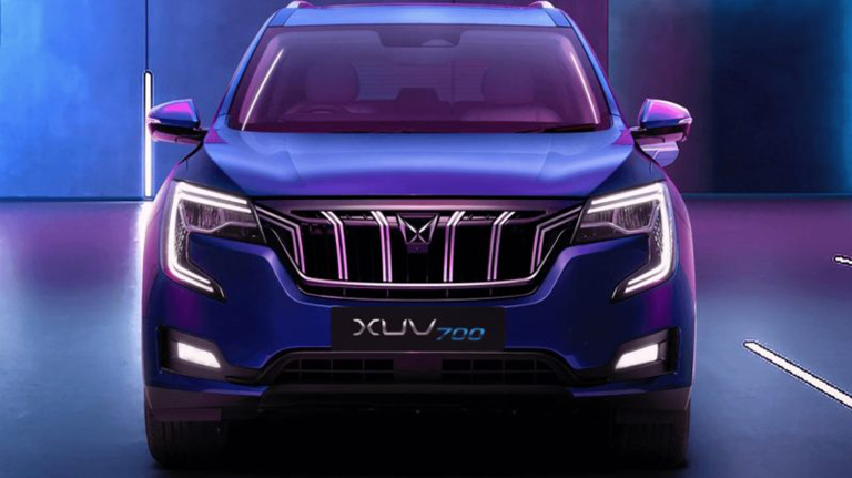 The Biggest, Safest And Most Luxurious Mahindra XUV700