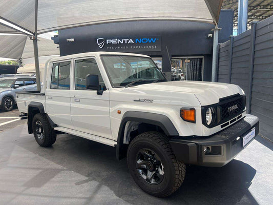 2025 - TOYOTA - Land Cruiser 79
