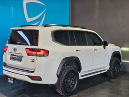 2021 - TOYOTA - Land Cruiser 300 V6
