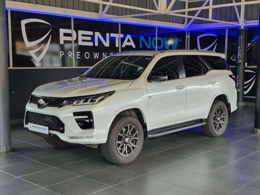2025 - Toyota - Fortuner