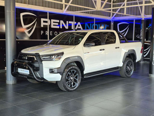 2025 - TOYOTA - Hilux
