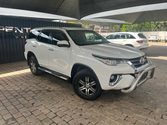 2019 - TOYOTA - Fortuner