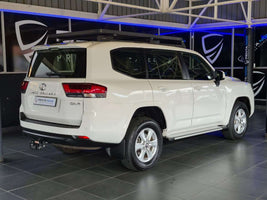 2022 - TOYOTA - Land Cruiser 300