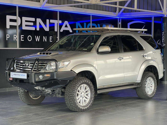 2014 - TOYOTA - Fortuner