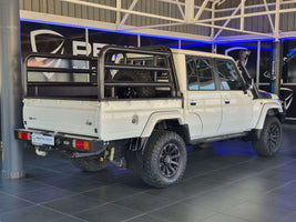 2022 - TOYOTA - Land Cruiser 79