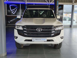 2022 - TOYOTA - Land Cruiser 300