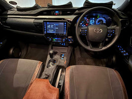 2024 - TOYOTA - Hilux