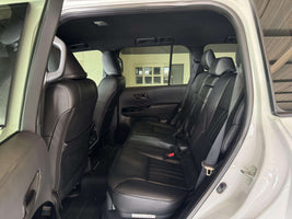 2022 - TOYOTA - Land Cruiser 300