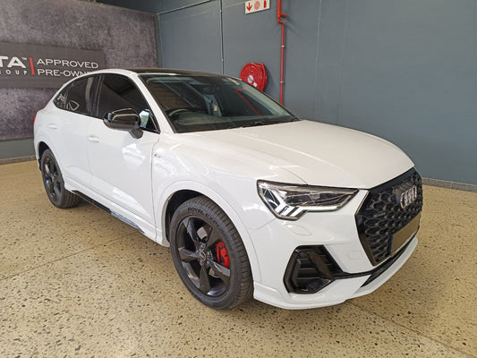 2021 - AUDI - Q3