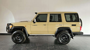 2023 - TOYOTA - Land Cruiser 76