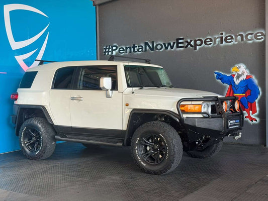 2017 - TOYOTA - FJ 4.0