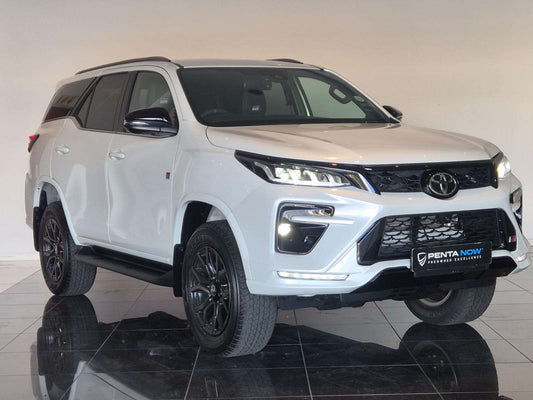 2025 - TOYOTA - Fortuner