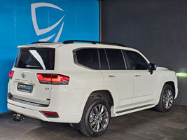 2024 - TOYOTA - Land Cruiser