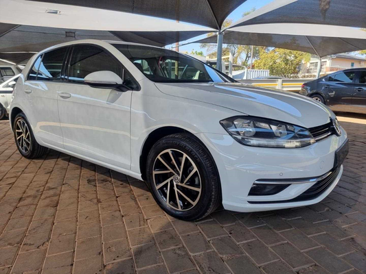 2017 - VOLKSWAGEN - Golf