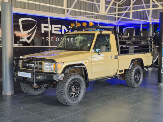 2022 - TOYOTA - LandCruiser