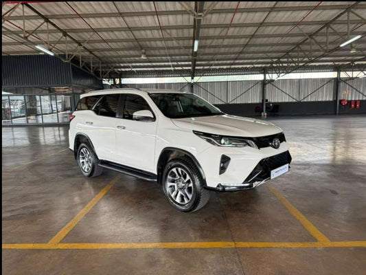 2024 - TOYOTA - Fortuner
