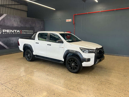 2025 - TOYOTA - Hilux