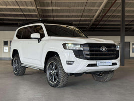 2022 - TOYOTA - Land Cruiser 300