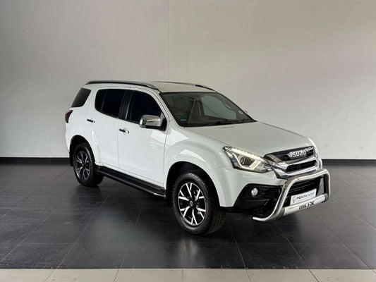 2021 - ISUZU - MU-X