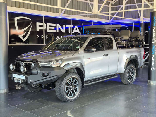 2022 - TOYOTA - Hilux