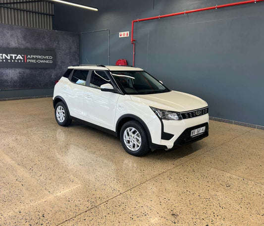 2022 - MAHINDRA - XUV300
