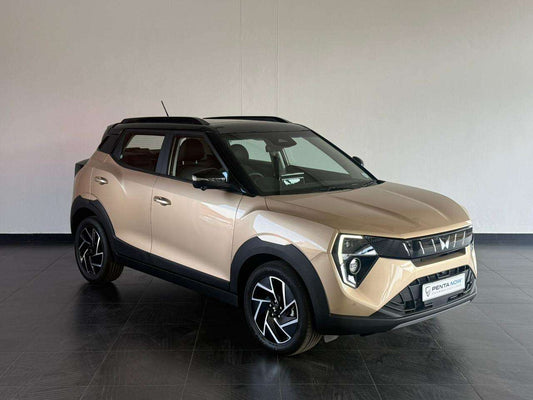 2025 - MAHINDRA - XUV3XO