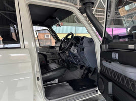 2023 - TOYOTA - Land Cruiser 76