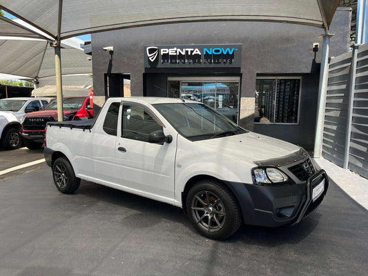 2020 - NISSAN - NP200