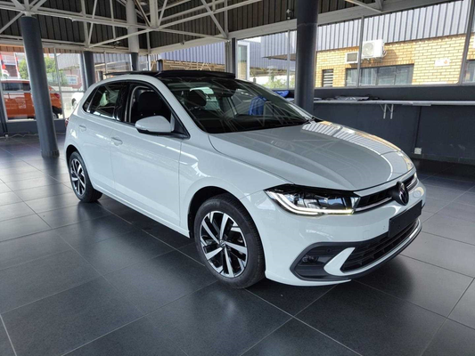 2022 - VOLKSWAGEN - POLO PLAYA / POLO